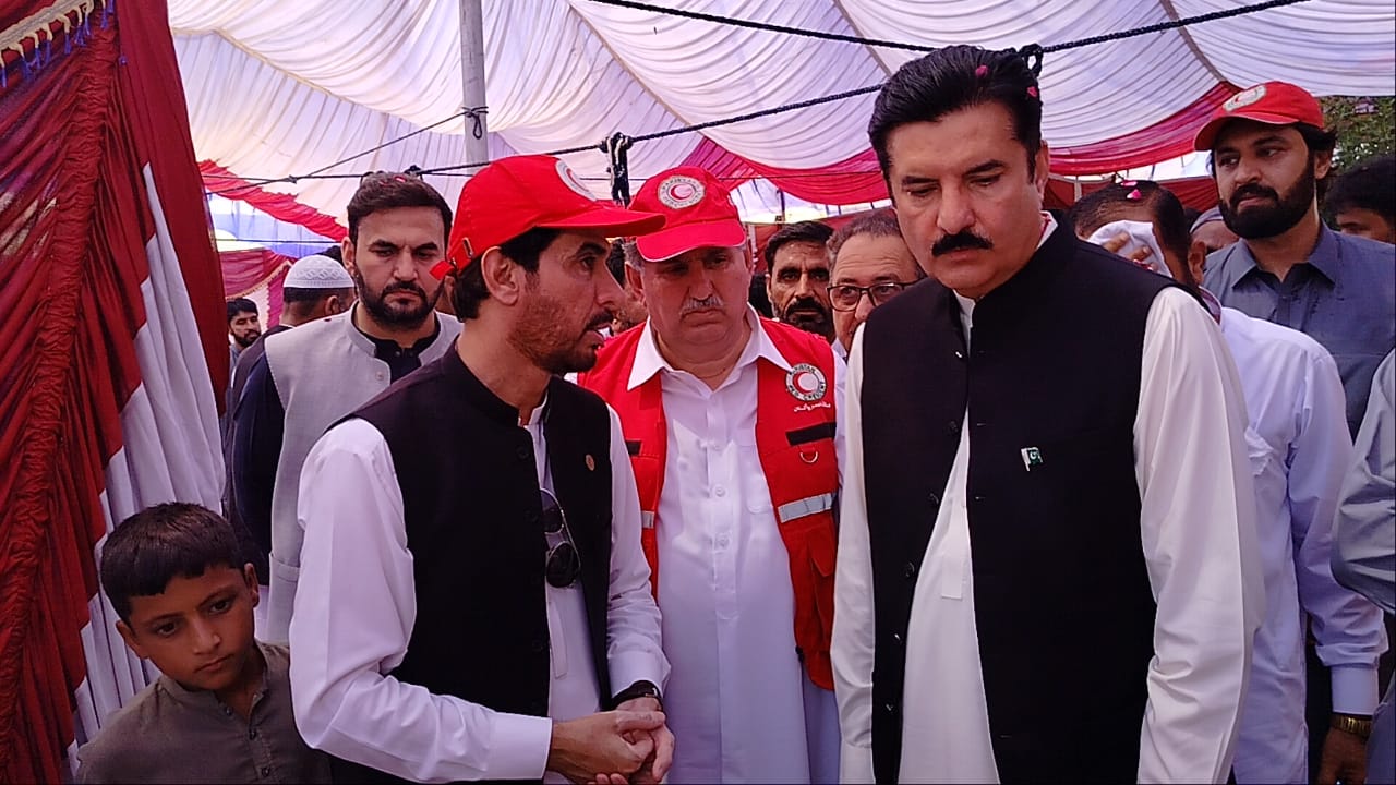 Governor Khyber Pakhtunkhwa Visits PRCS Free Medical Camp in D.I. Khan